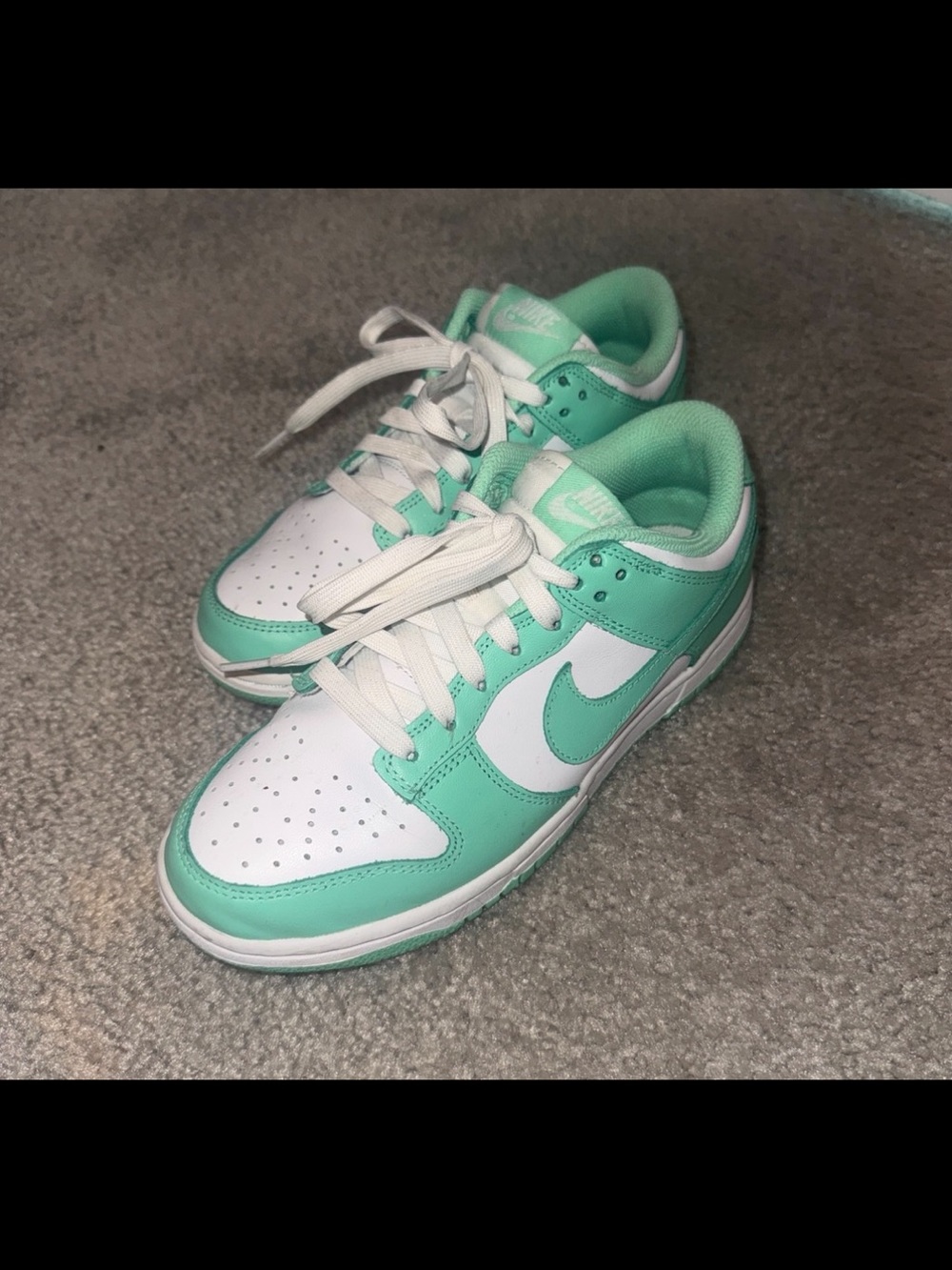 Nike Low-Top Sneakers in White & Mint